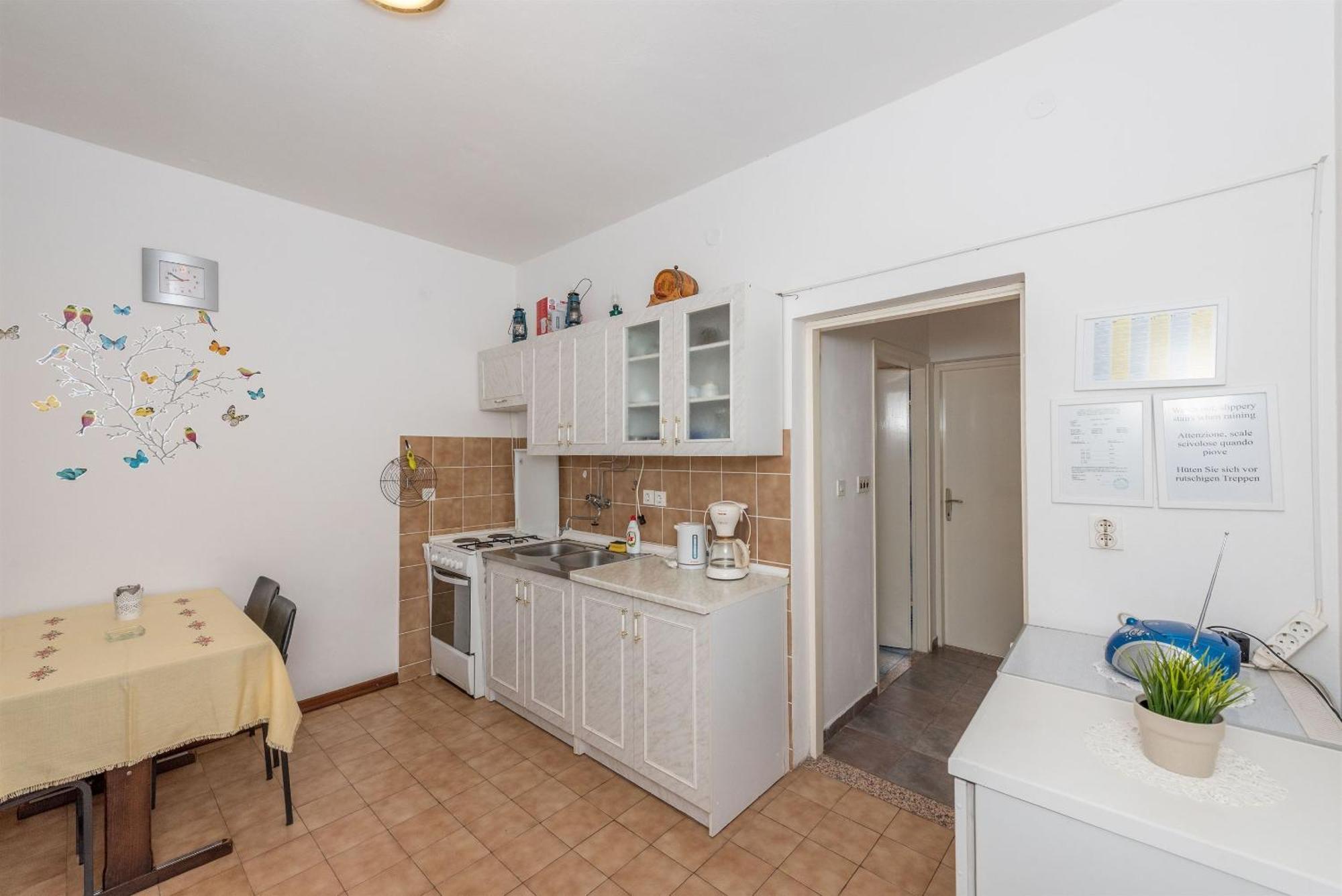 Apartments Mili - Near The Sea And The Centar Of Place Betina  Eksteriør billede