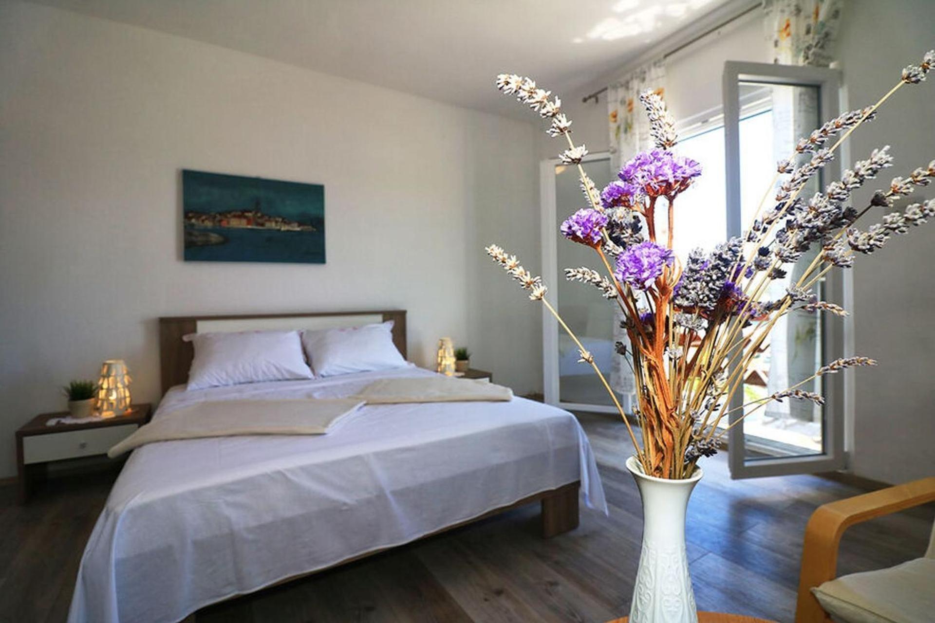 Apartments Mili - Near The Sea And The Centar Of Place Betina  Eksteriør billede