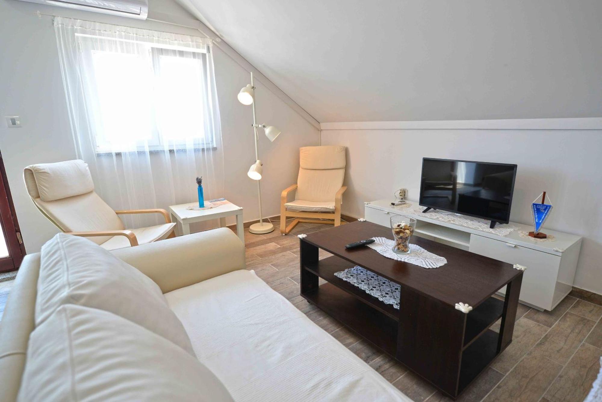 Apartments Mili - Near The Sea And The Centar Of Place Betina  Eksteriør billede