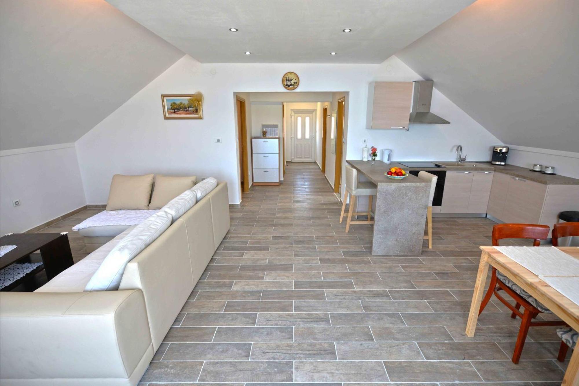 Apartments Mili - Near The Sea And The Centar Of Place Betina  Eksteriør billede