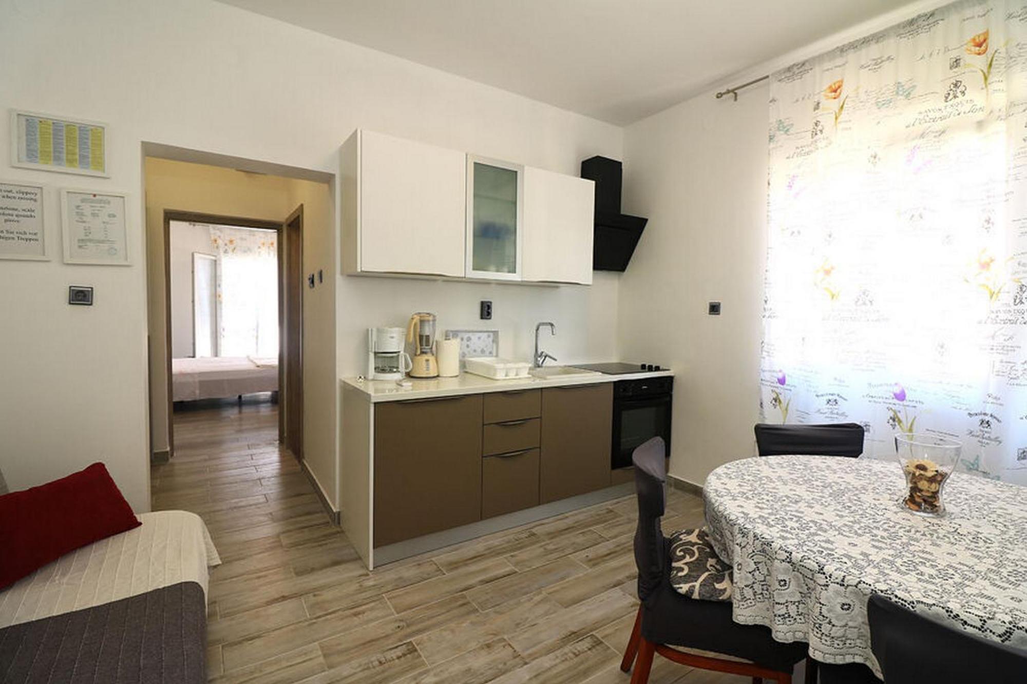 Apartments Mili - Near The Sea And The Centar Of Place Betina  Eksteriør billede